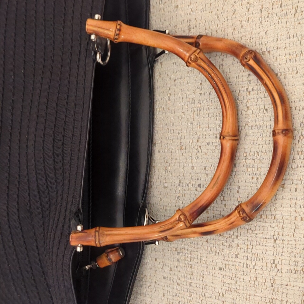 Gucci Diana Bamboo Black Satchel with Accessories - Picture 8 of 16